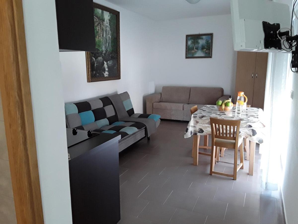 Zaton Apartmani M. Ilesh ภายนอก รูปภาพ